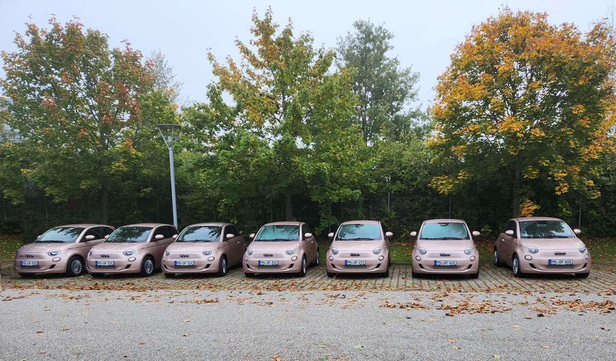 Nachhaltiger Quattro!Folio! Fuhrpark mit 7 elektrischen Kleinwagen